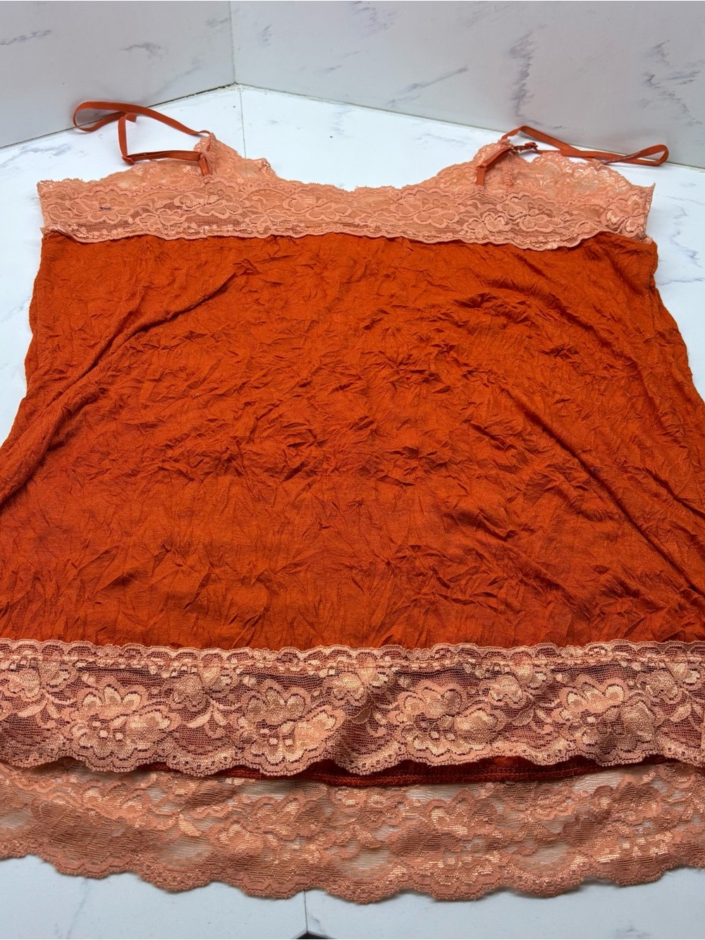 Vintage Y2K Xhilaration Burnt Orange Crinkle Lace Trim Cami Top indie Sleaze - Picture 4 of 5